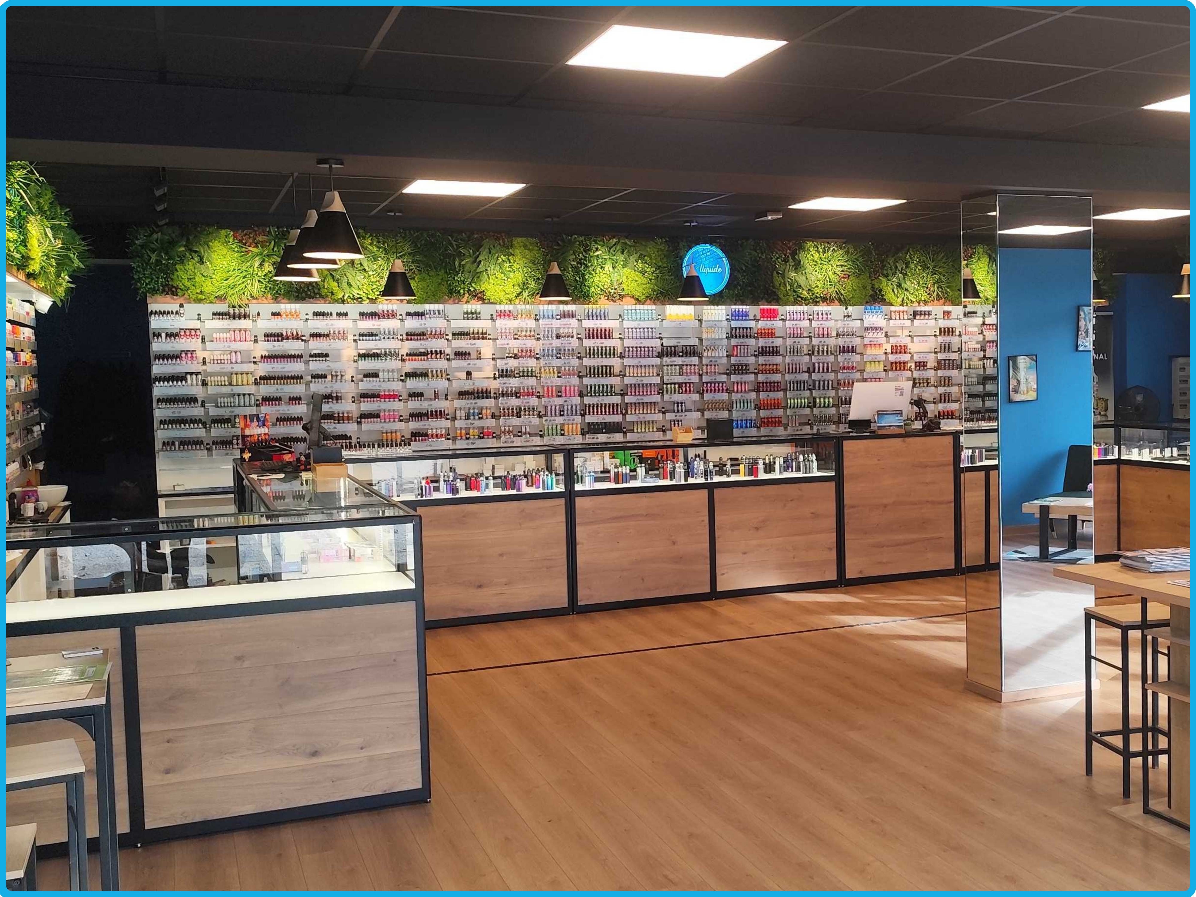 Intérieur de la boutique Bonne Vap Remiremont