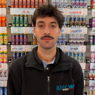 Enzo, conseiller de la boutique Bonne Vap Frouard