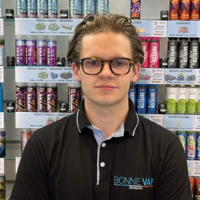 Imanol, conseiller spécialisé de la boutique Bonne Vap Sens