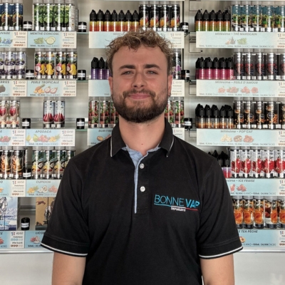 Axel, conseiller spécialisé de la boutique Bonne Vap Mont-Saint-Martin