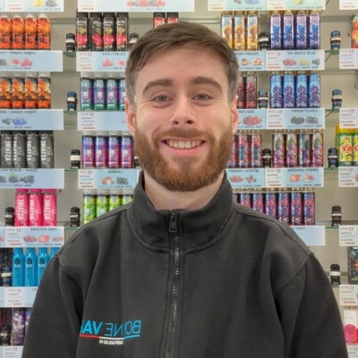Alexis, conseiller spécialisé de la boutique Bonne Vap Déchy