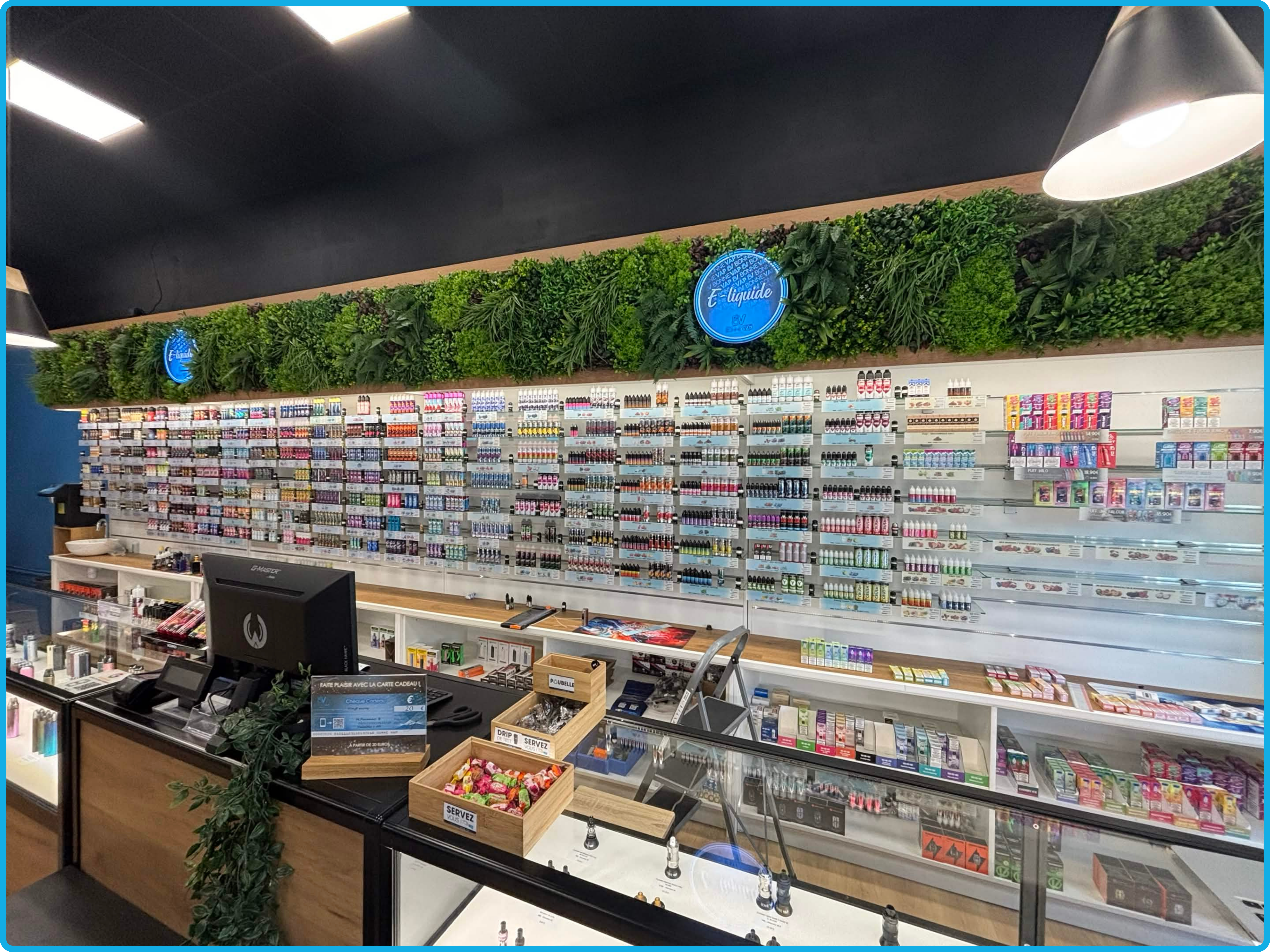 Intérieur de la boutique Bonne Vap Déchy
