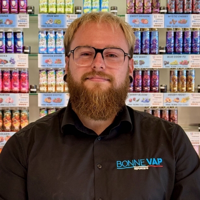 Gaëtan, conseiller de la boutique Bonne Vap Neuves-Maisons