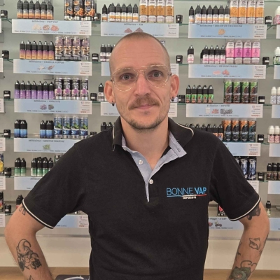 Vincent, conseiller de la boutique Bonne Vap Moulins-lès-Metz